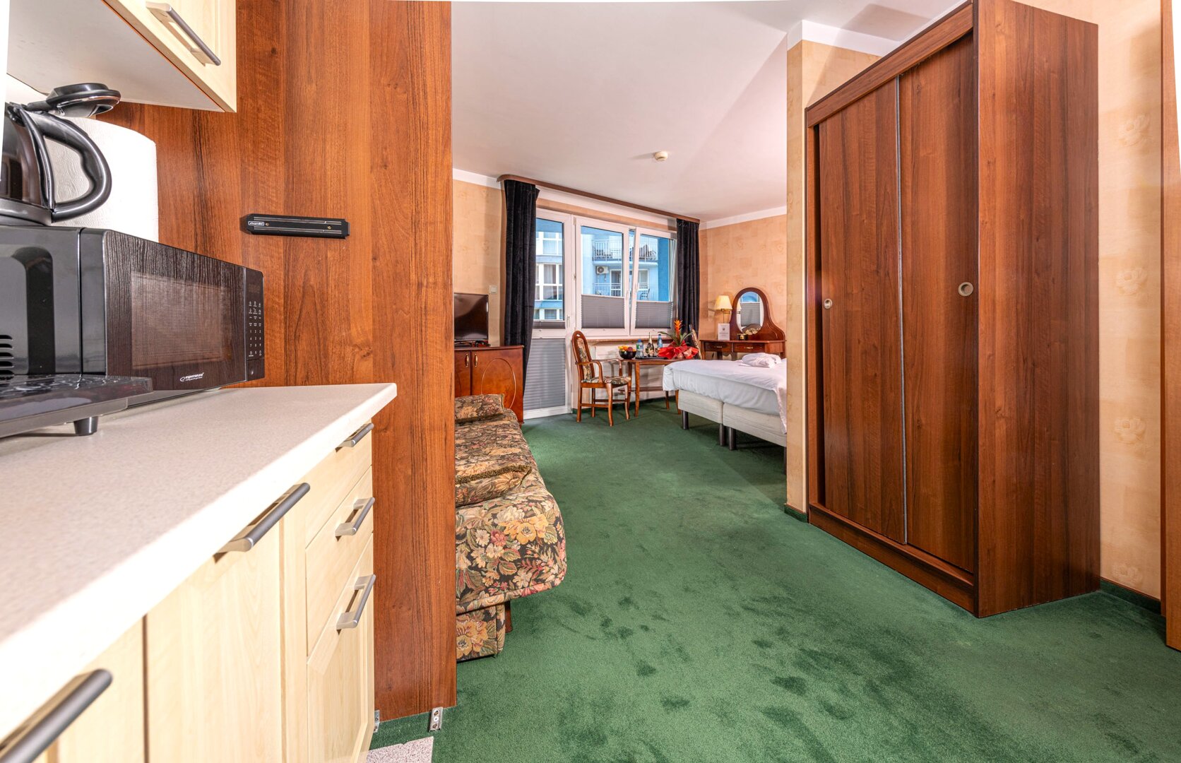 TRIPPIE HOME  SPÓŁKA Z OGRANICZONĄ ODPOWIEDZIALNOŚCIĄ - 2