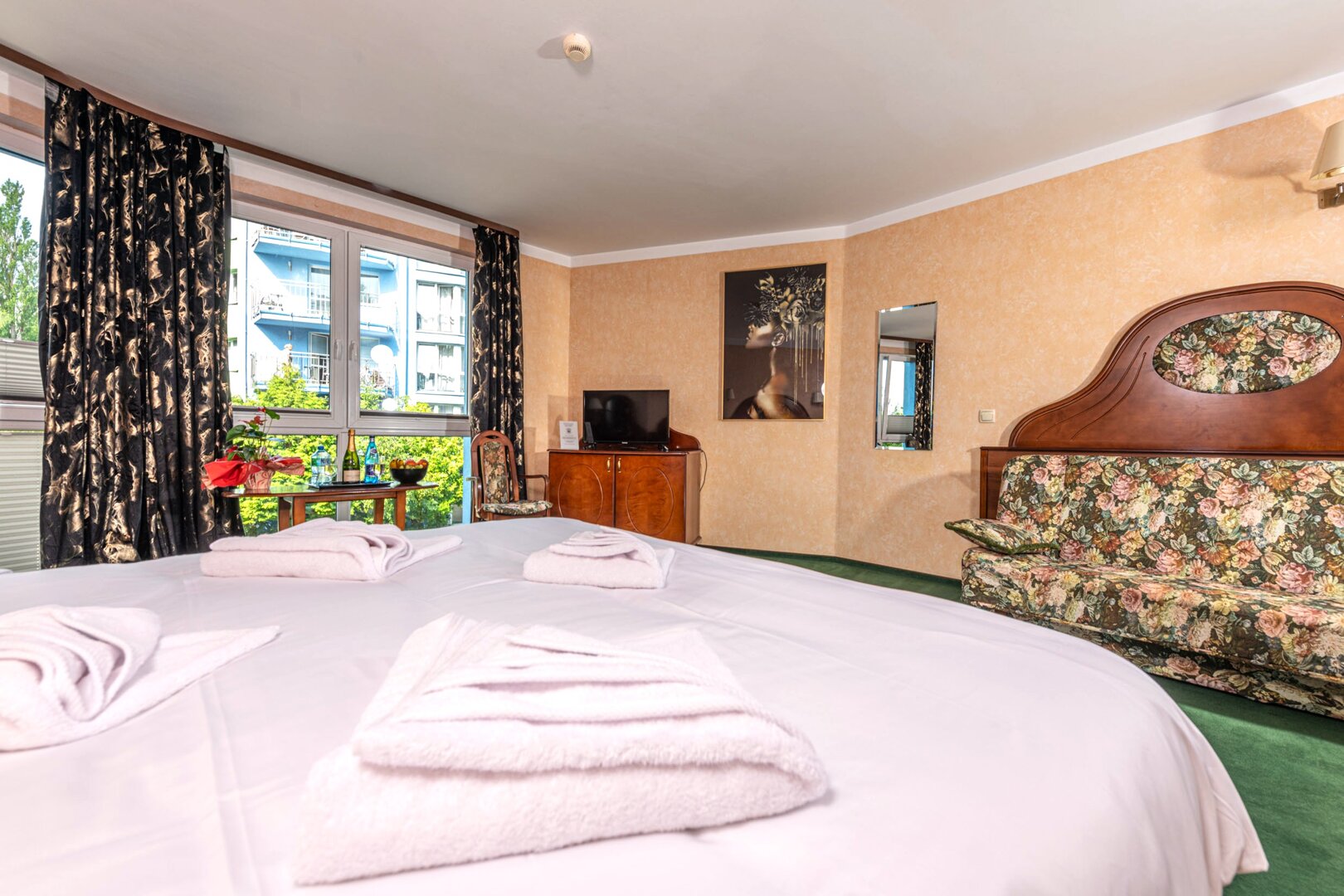 TRIPPIE HOME SPÓŁKA Z OGRANICZONĄ ODPOWIEDZIALNOŚCIĄ - 3