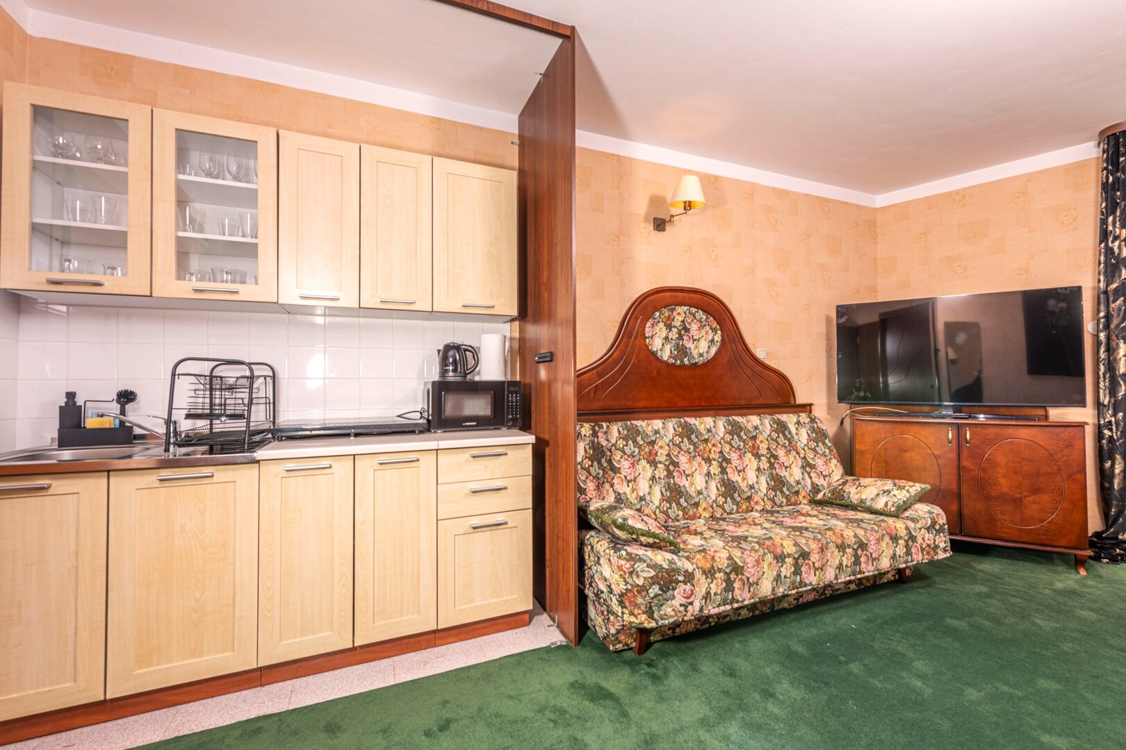 TRIPPIE HOME SPÓŁKA Z OGRANICZONĄ ODPOWIEDZIALNOŚCIĄ - 4